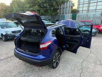 Nissan Qashqai 1.6 dCi Tekna XTRON 2WD Euro 5 (s/s) 5dr