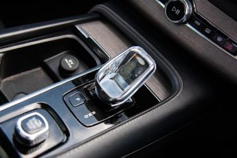 Volvo XC90 2.0 B5 MHEV Inscription Auto 4WD Euro 6 (s/s) 5dr