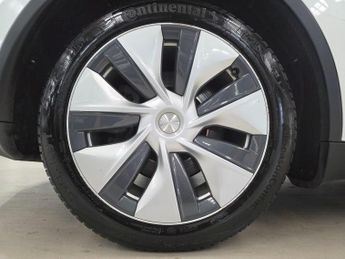 Tesla Model Y (Dual Motor) Long Range Auto 4WDE 5dr