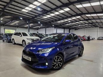 Toyota Yaris 1.5 VVT-h Design E-CVT Euro 6 (s/s) 5dr