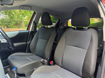 Toyota Yaris 1.5 VVT-h T4 CVT Euro 5 5dr