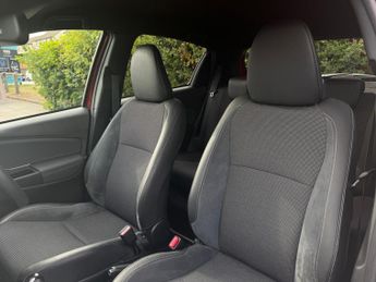 Toyota Yaris 1.5 VVT-h Excel Hatchback 5dr Petrol Hybrid E-CVT Euro 6 (s/s) (