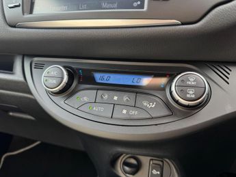 Toyota Yaris 1.5 VVT-h Excel Hatchback 5dr Petrol Hybrid E-CVT Euro 6 (s/s) (