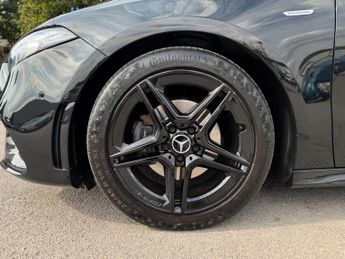Mercedes-Benz A Class 1.3 A180 AMG Line Edition (Executive) Hatchback 5dr Petrol 7G-DC