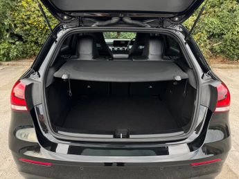 Mercedes-Benz A Class 1.3 A180 AMG Line Edition (Executive) Hatchback 5dr Petrol 7G-DC