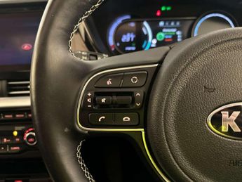 Kia Niro 64kWh 4+ SUV 5dr Electric Auto (201 bhp)