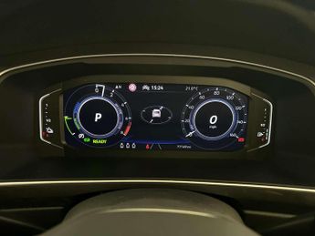 Volkswagen Tiguan 1.4 TSI 13kWh Life SUV 5dr Petrol Plug-in Hybrid DSG Euro 6 (s/s