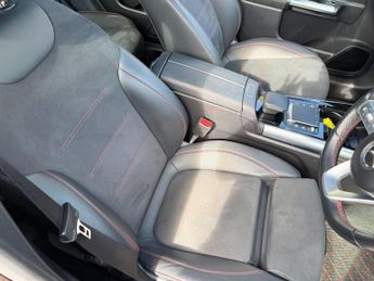 Mercedes-Benz EQA EQA 250 66.5kWh AMG Line (Premium) Auto 5dr