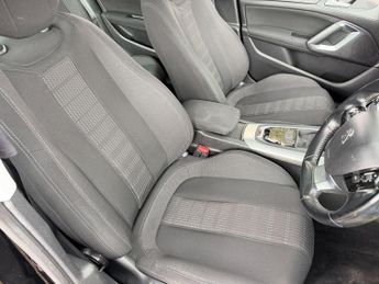 Peugeot 308 1.2 PureTech Allure EAT Euro 6 (s/s) 5dr