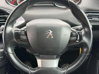 Peugeot 308 1.2 PureTech Allure EAT Euro 6 (s/s) 5dr