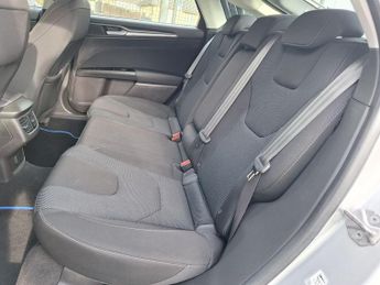 Ford Mondeo 2.0 TDCi Titanium Powershift Euro 6 (s/s) 5dr