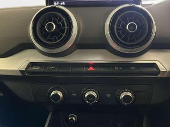 Audi Q2 1.5 TFSI CoD 35 S line SUV 5dr Petrol S Tronic Euro 6 (s/s) (150