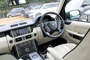 Land Rover Range Rover 4.4 TD V8 Vogue Auto 4WD Euro 5 5dr