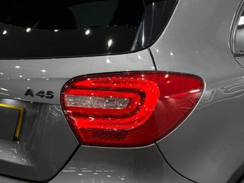 Mercedes-Benz A Class 2.0 A45 AMG SpdS DCT 4MATIC Euro 6 (s/s) 5dr