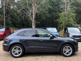 Porsche Macan 2.0T PDK 4WD Euro 6 (s/s) 5dr