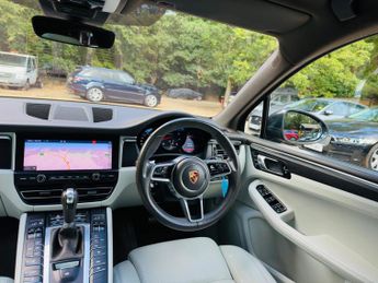 Porsche Macan 2.0T PDK 4WD Euro 6 (s/s) 5dr