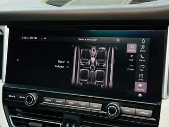 Porsche Macan 2.0T PDK 4WD Euro 6 (s/s) 5dr