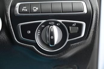 MERCEDES-BENZ GLC 2.1 GLC220d AMG Line (Premium) SUV 5dr Diesel G-Tronic 4MATIC Eu