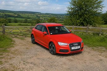 Audi A3 1.4 TFSI e-tron Sportback e-S Tronic Euro 6 5dr 8.8kWh