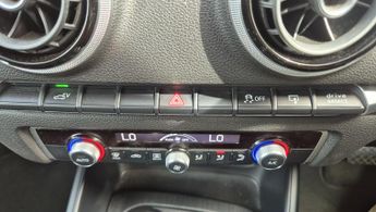 Audi A3 1.4 TFSI e-tron Sportback e-S Tronic Euro 6 5dr 8.8kWh
