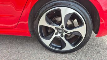 Audi A3 1.4 TFSI e-tron Sportback e-S Tronic Euro 6 5dr 8.8kWh