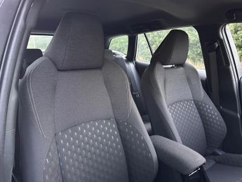 Toyota Corolla 1.8 VVT-h Icon Touring Sports 5dr Petrol Hybrid CVT Euro 6 (s/s)