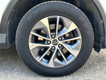 Toyota RAV4 2.5 VVT-h Business Edition Plus SUV 5dr Petrol Hybrid CVT Euro 6
