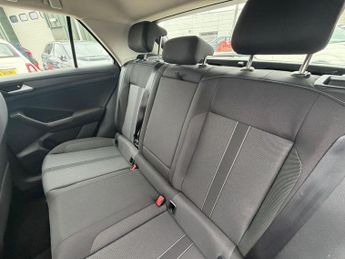 Volkswagen T-Roc 1.6 TDI SE Euro 6 (s/s) 5dr
