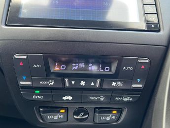 Honda Civic 1.8 i-VTEC SR Tourer Auto Euro 6 5dr