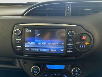 Toyota Yaris 1.5 VVT-h Y20 Hatchback 5dr Petrol Hybrid E-CVT Euro 6 (s/s) (10