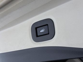 Nissan X-Trail 1.6 dCi Tekna SUV 5dr Diesel XTRON Euro 6 (s/s) (130 ps)