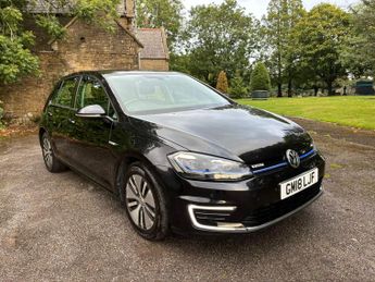 Volkswagen e-Golf 35.8kWh e-Golf Auto 5dr