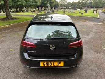 Volkswagen e-Golf 35.8kWh e-Golf Auto 5dr