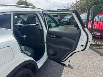 Nissan Qashqai 1.2 DIG-T Tekna 2WD Euro 5 (s/s) 5dr