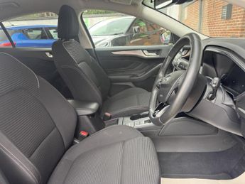 Ford Focus 1.0T EcoBoost Titanium Auto Euro 6 (s/s) 5dr