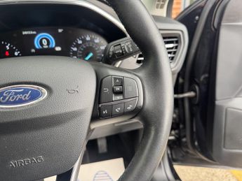Ford Focus 1.0T EcoBoost Titanium Auto Euro 6 (s/s) 5dr