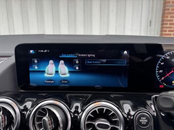 Mercedes-Benz GLA 2.0 GLA220d AMG Line (Premium Plus) 8G-DCT 4MATIC Euro 6 (s/s) 5