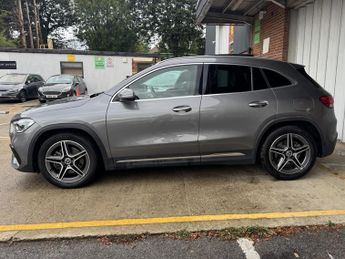 Mercedes-Benz GLA 2.0 GLA220d AMG Line (Premium Plus) 8G-DCT 4MATIC Euro 6 (s/s) 5