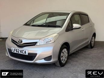 Toyota Yaris 1.33 Dual VVT-i SR Hatchback 5dr Petrol Multidrive S Euro 5 (101