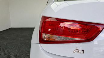 Audi A1 1.4 TFSI Sport Sportback 5dr Petrol S Tronic Euro 5 (s/s) (122 p