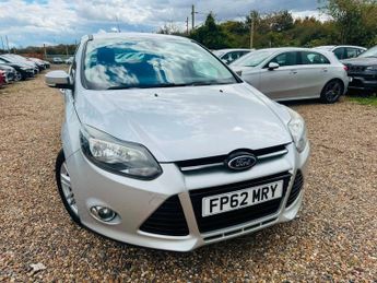 Ford Focus 1.0T EcoBoost Titanium Euro 5 (s/s) 5dr