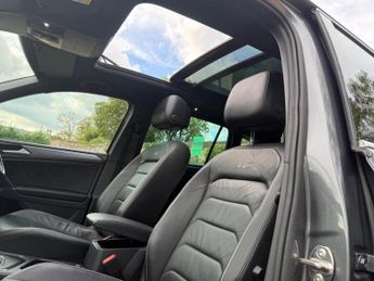 Volkswagen Tiguan 2.0 TDI BlueMotion Tech R-Line DSG Euro 6 (s/s) 5dr