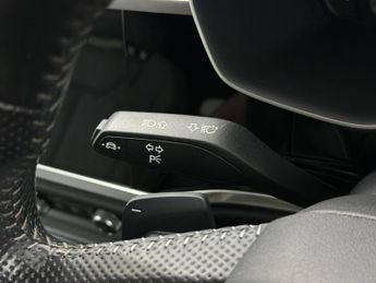 Audi Q3 1.5 TFSI CoD 35 S line S Tronic Euro 6 (s/s) 5dr