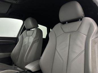 Audi Q3 1.5 TFSI CoD 35 S line S Tronic Euro 6 (s/s) 5dr