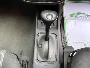 Vauxhall Corsa 1.4i 16v Design 5dr (a/c)