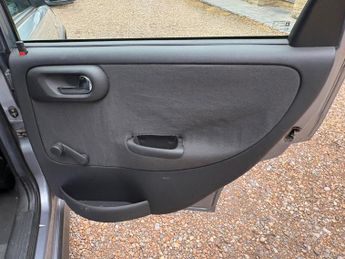 Vauxhall Corsa 1.4i 16v Design 5dr (a/c)