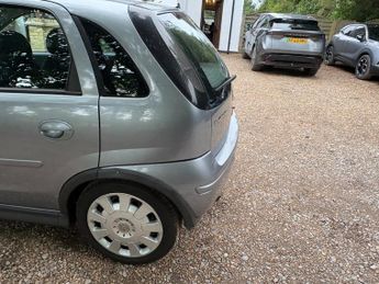 Vauxhall Corsa 1.4i 16v Design 5dr (a/c)
