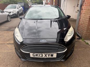 Ford Fiesta 1.0T EcoBoost Zetec Euro 5 (s/s) 5dr
