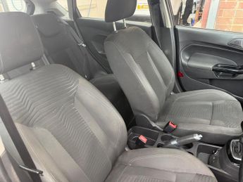 Ford Fiesta 1.0T EcoBoost Zetec Euro 5 (s/s) 5dr