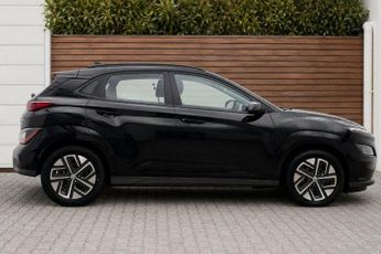Hyundai KONA 39kWh SE Connect SUV 5dr Electric Auto (10.5kW Charger) (136 ps)